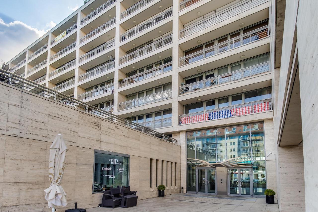 Dunapest Apartman Budapest Exteriör bild