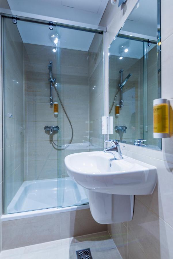 Dunapest Apartman Budapest Exteriör bild