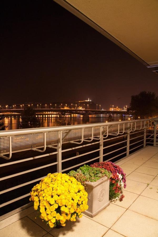 Dunapest Apartman Budapest Exteriör bild